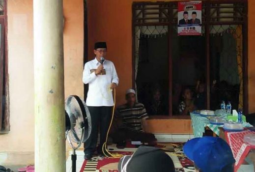 Pilbup Lampura, Budi Utomo Janji akan Naikkan Insentif Guru Mengaji dan Aparatur Desa