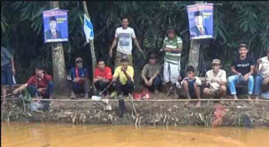 Tim Pemenangan Abdi Gelar Mancing Bersama di Kotabumi Tengah