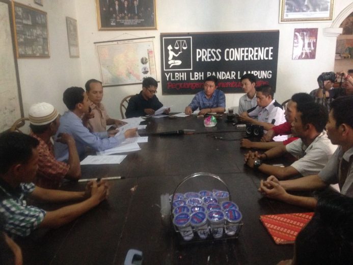 Status Tidak Jelas, Puluhan Pekerja PT NTF Mengadu ke LBH Bandarlampung