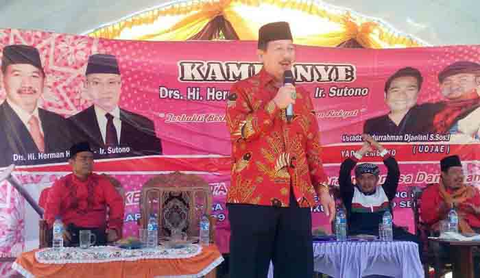 Kampanye di Mesuji, Herman HN Prihatin Banyak Jalan Rusak