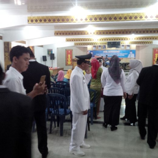Plt Bupati Lampura Rolling 150-an Pejabat Eselon III dan IV