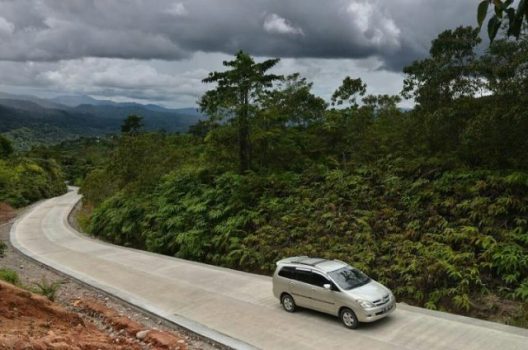 Ridho Ficardo Melepas Rantai Isolasi di Kecamatan Suoh