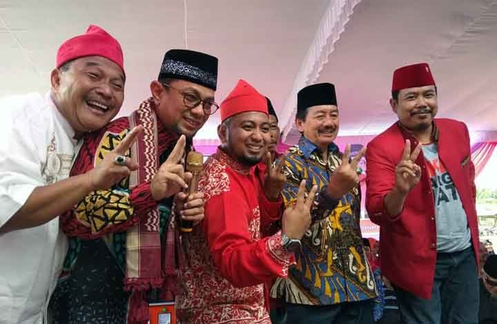 Kampanye di Negeri Katon, Herman HN Janjikan Jalan Mulus