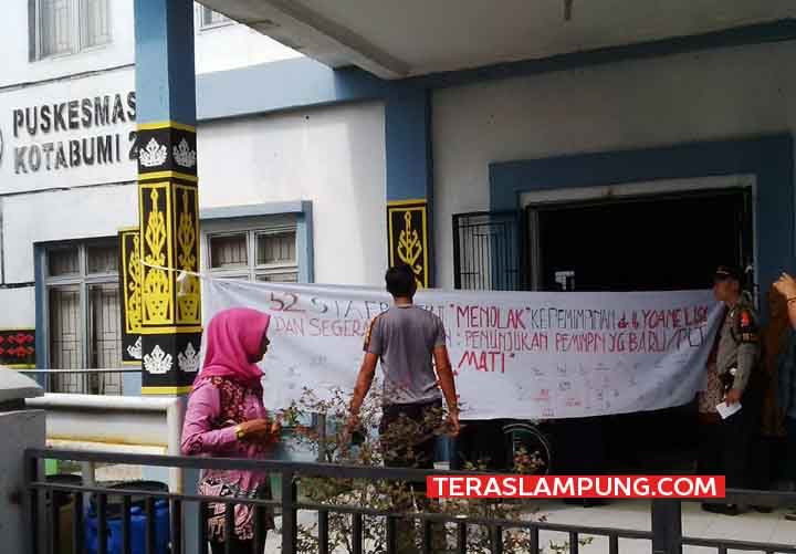 Tuntut Kepala Puskesmas II Kotabumi Dicopot, Puluhan Pegawai Mogok Kerja