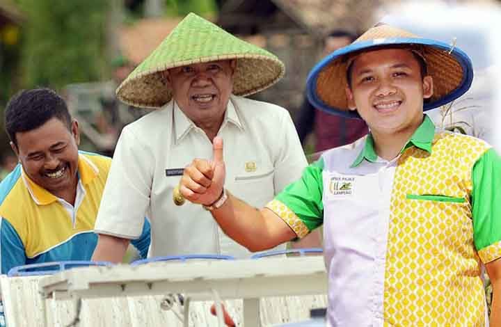 Ridho Ficardo – Bachtiar Basri Pelopori Distribusi Pupuk Online di Indonesia