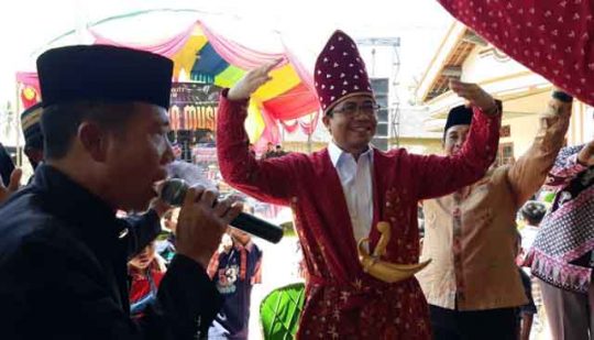 Ahmad Jajuli Ikut Prosesi Adat di Kampung Mataram Ilir