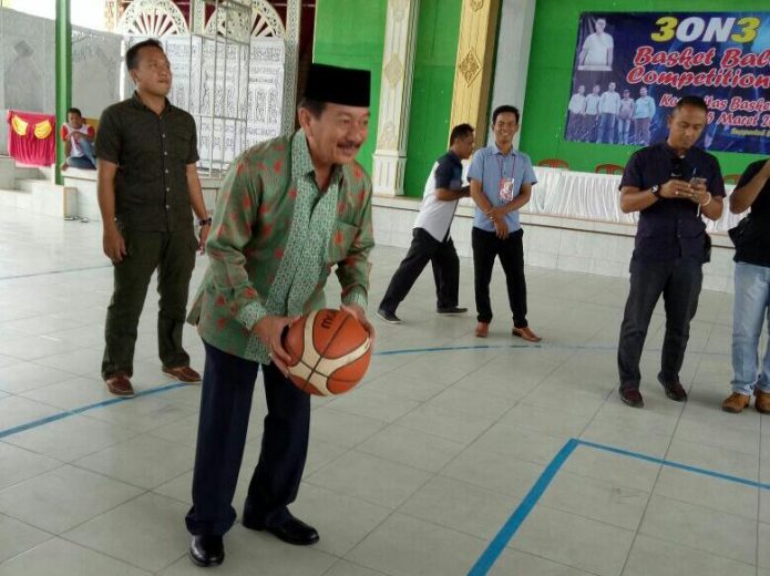 Herman HN Buka Kompetisi Basket di Bandarjaya