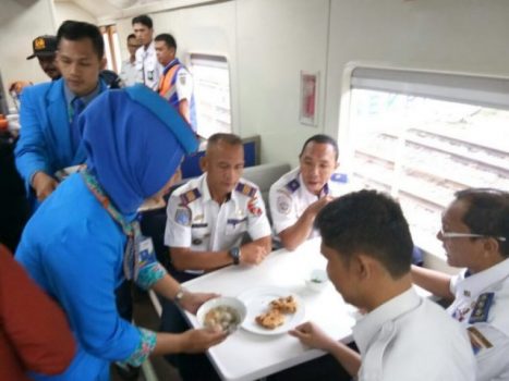 Kado HUT ke-54 Lampung, KA Baturaja-Tanjungkarang Beroperasi