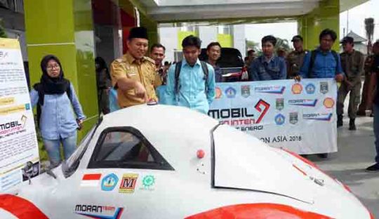 Bupati Mustafa Dukung Pengembangan Mobil Hemat Energi