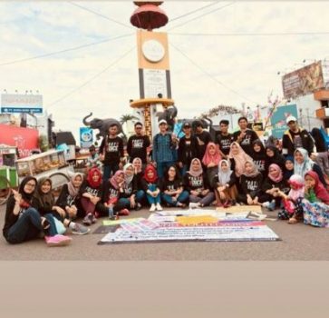 Save Children Gelar “Youth Voice” di Bundaran Tugu Adipura