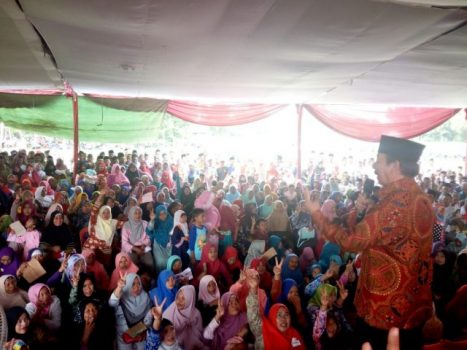 Kampanye di Lampung Tengah, Masyarakat Ingin Herman HN Bangun Jalan Mulus