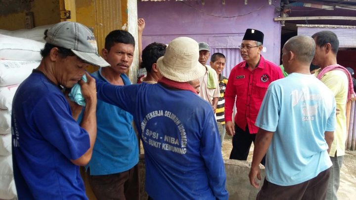 Sutono Blusukan di Bukit Kemuning