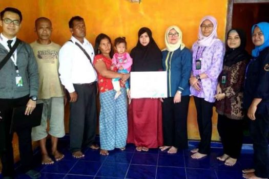 BPJS Bandarlampung Serahkan Klaim Asuransi Pekerja Meninggal di Taiwan