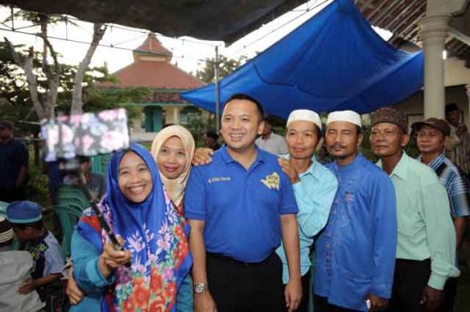 Warga Kali Asin Natar Curhat ke Ridho Ficardo soal Jalan Desa