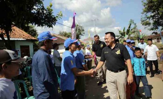 Ridho Ficardo Disambut Meriah di Yukum Jaya