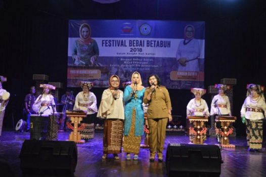 Aprilani Yustin Ficardo Buka Festival Bebai Betabuh 2018
