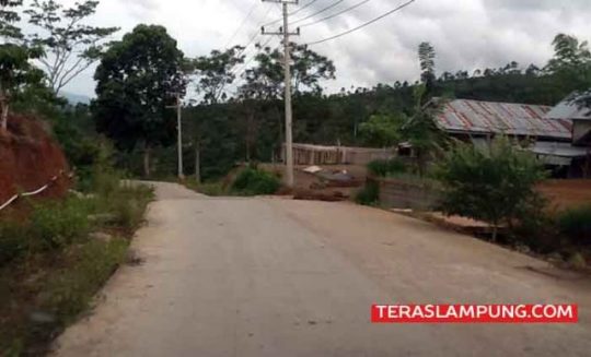 Pemprov Lampung Tingkatkan Jalan Mantap Jadi 80 Persen pada 2018