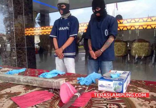 Kakak-Adik Pembunuh Leo Dibekuk Polisi di Lampung Selatan