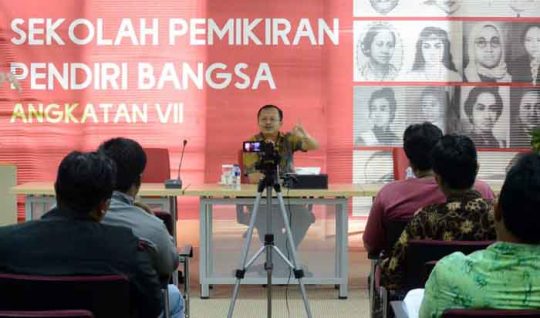 Pengamat: Pemda Harus Berkomitmen Majukan Pendidikan di Daerah