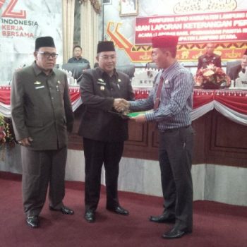 DPRD Lampura Setujui LKPJ Bupati 2017 dengan 19 Catatan