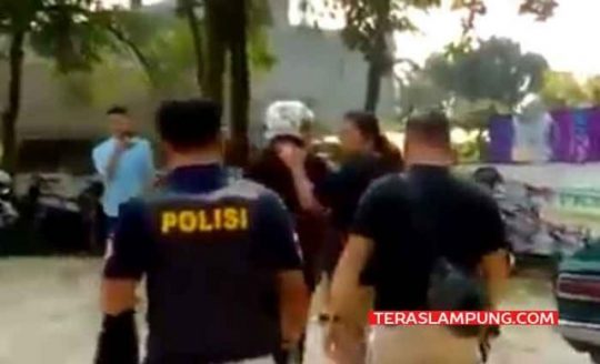 Seorang Pria Diamankan di Transmart Lampung, Ini Penyebabnya
