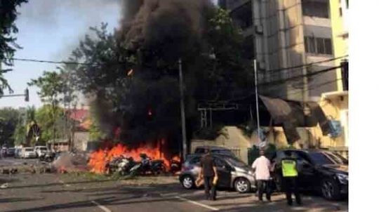 ISIS Klaim Bertanggung Jawab atas Teror Bom di Tiga Gereja di Surabaya