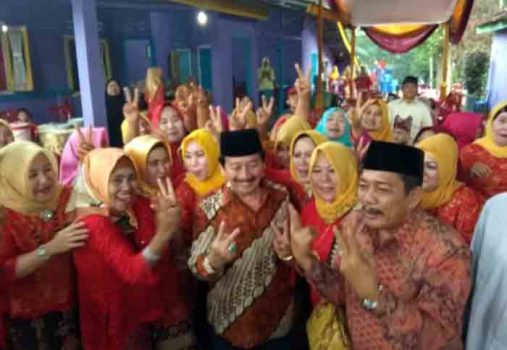 Blusukan di Lampung Tengah, Herman HN Hadiri Resepti Pernikahan