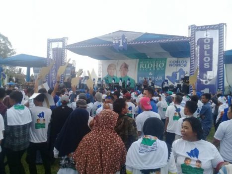 Kampanye SBY di Metro, Ribuan Pendukung Ridho-Bachtiar Padati Lapangan 16 C