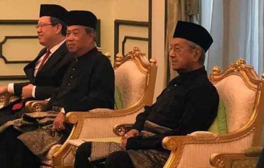 Malam Ini Mahathir Mohammad akan Dilantik sebagai Perdana Menteri Malaysia