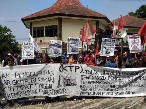 Dicueki di Pemkot, Para Pedagang Pasar Griya Sukarame Mengadu ke Dewan