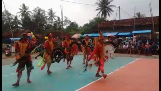 Siap Menangkan Ridho, Puja Kusuma Gelar Festival Kuda Kepang di Tiga Kabupaten