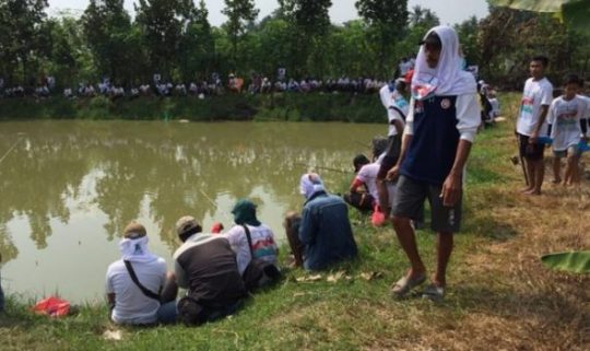 Ribuan Warga Lamteng Antusias Mancing Bareng KitaRidho