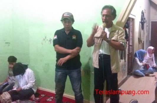 Ketua Gerakan Rakyat Nusantara (GRN) pusat Eriyono Sucahyono atau yang akrab disapa Bung Nio yang hadir saat pengukuhan Kosela di Jalan Ikan Pari Blok D No. 56 Kelurahan Kebon Pisang, Telukbetung Selatan.