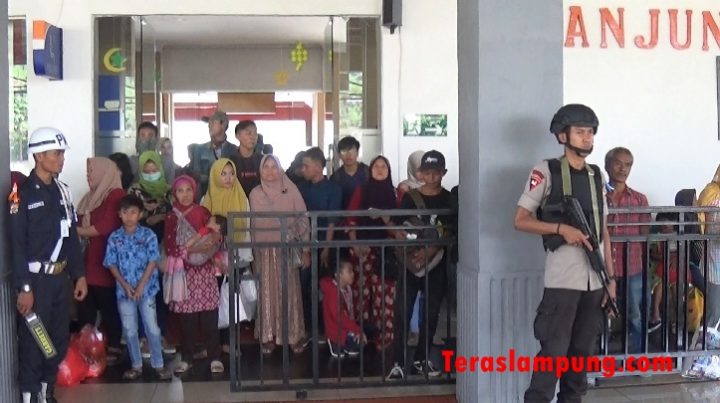 Natal-Tahun Baru 2019, Ini Tips Aman dan Nyaman Naik Kereta Api
