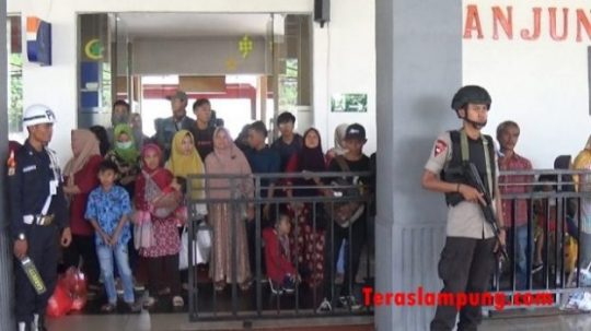 Natal-Tahun Baru 2019, Ini Tips Aman dan Nyaman Naik Kereta Api