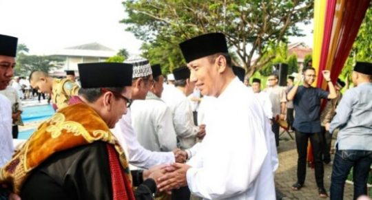 Pjs Gubernur Lampung Shalat Ied di Lapangan Saburai