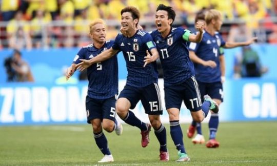Piala Dunia 2018, Kartu Merah Pertama dan Kejutan Jepang