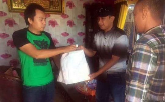 PWI Lampung Utara Bagikan Paket Lebaran