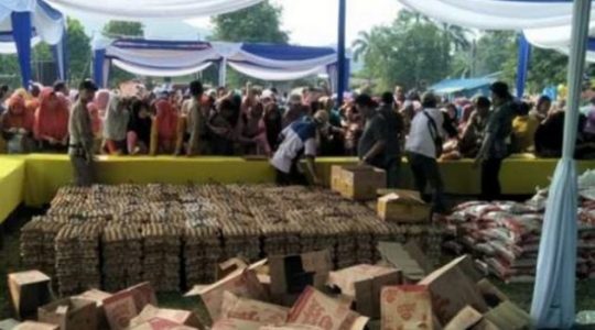 Pasar Murah di Desa Hanura Pesawaran Berlangsung Ricuh