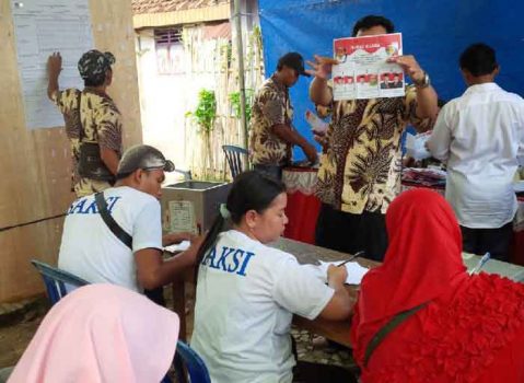 Semua Cabup Lampura Menang di TPS Tempatnya Mencoblos