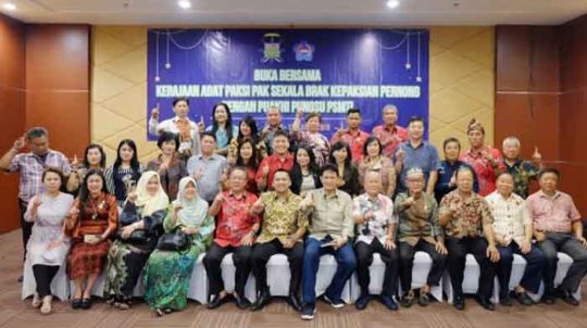 Ridho Berbuka Puasa Bersama Warga Kepaksian Pernong dan Tionghoa