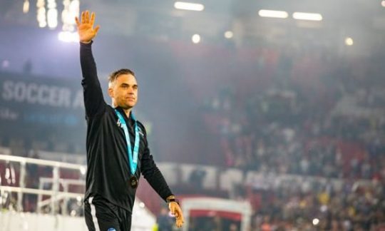 Pembukaan Piala Dunia, Robbie Williams Dilarang Menyanyikan Lagu yang Hina Putin