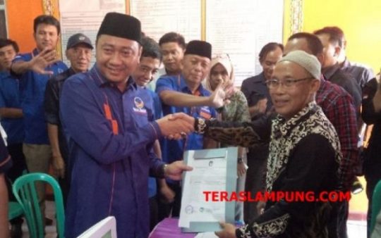 Ketua Nasdem Lampung Utara Daftarkan Bacaleg ke KPU