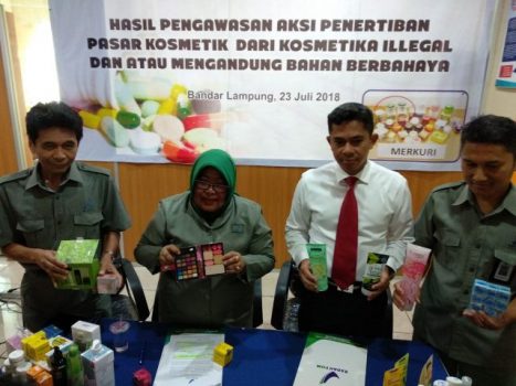 Kepala BPOM: Kosmetik Palsu-Berbahaya Masih Banyak Dijual di Mal