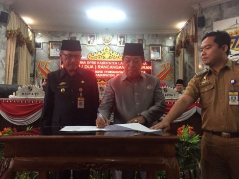 DPRD Lampung Utara Sahkan Enam Raperda