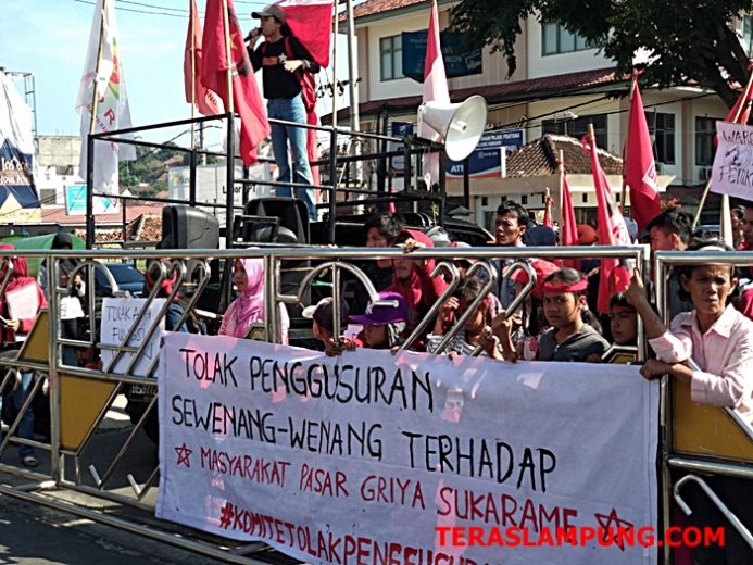 Tolak Penggusuran Pasar Griya Sukarame, Puluhan Warga Ngluruk ke Pemkot