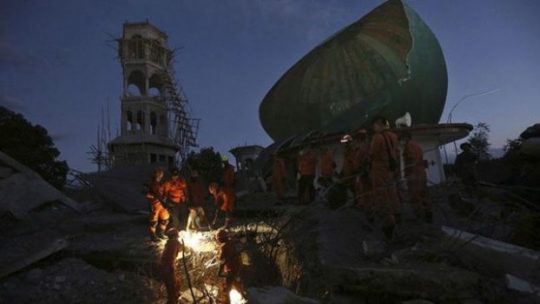Gempa Lombok, 5 Orang Masih Tertimbun di Masjid Bertiang 3 Agama
