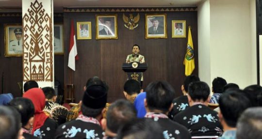 Serahkan SK Plt Bupati, Gubernur Ridho: Mudah-Mudahan tak Ada Lagi OTT di Lamsel