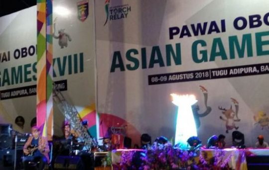 Api Asian Games 2018 Ditaruh di Kalderon Mini di Bundaran Tugu Adipura