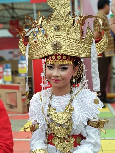 Galeri Foto Kemeriahan Penyambutan Obor Asian Games di Bandarlampung